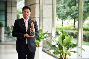 AUO Chairman & CEO Paul Peng Honored with Asia Responsible Enterprise Awards for the Responsible Business Leadership Category