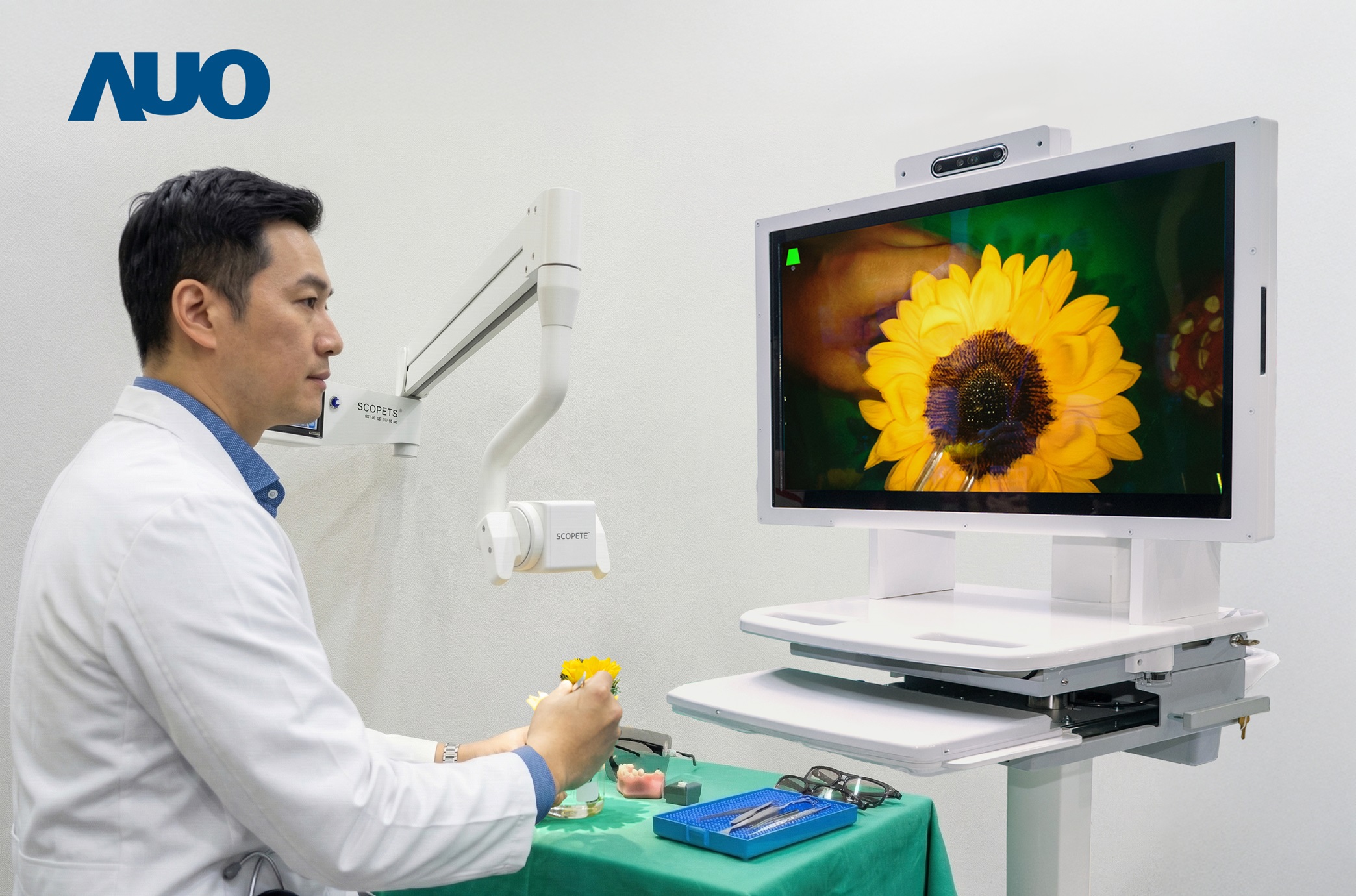 ADP will unveil naked-eye 3D display technology designed for operating room use, supporting the longest viewing distance in its class. In collaboration with Sunbloom Biotech, ADP is showcasing the 3D Microsurgery Imaging Solution to address the unique demands of microsurgical environments.